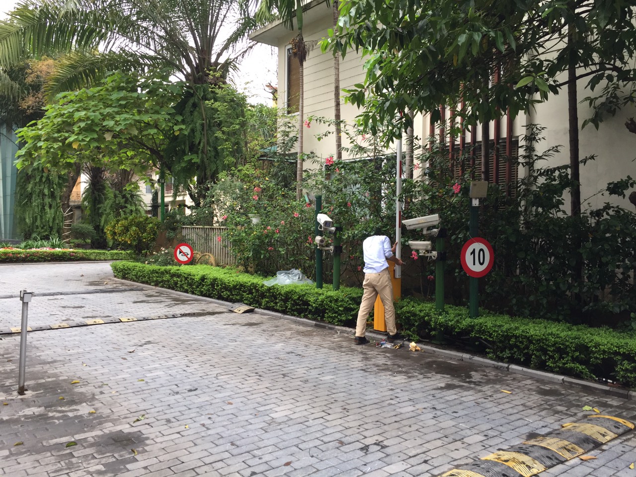 Cửa tự động Thăng Long