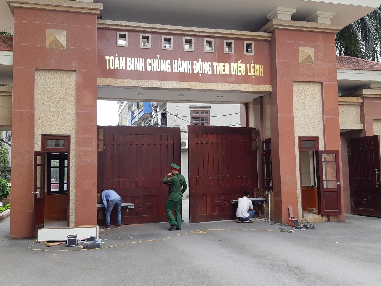 Cửa tự động Thăng Long